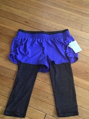ATHLETA GO GETTER 2 Blue Neon Skort  Leggings with Black Capri Pants. Medium